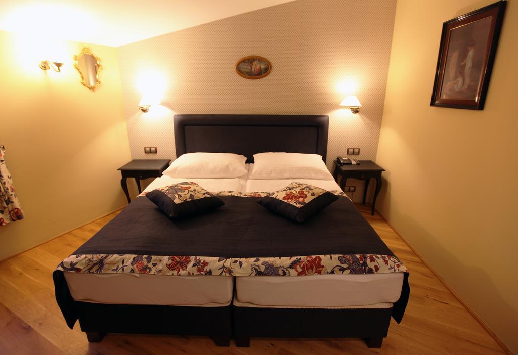 Boutique Hotel Pri Mlyne Lozorno Rom bilde