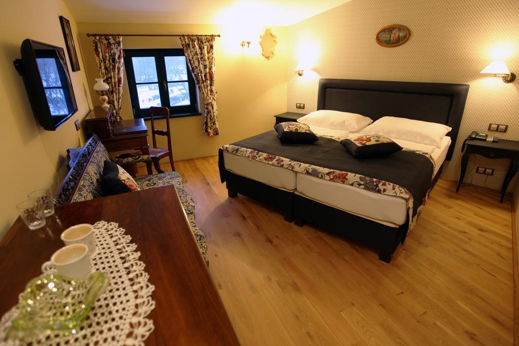 Boutique Hotel Pri Mlyne Lozorno Rom bilde